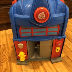 2010 Paw bucket Transformer Playhouse  With Lights And Sound