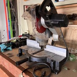 Black And Decker 10” Miter Saw