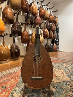 Professional Arabic / Turkish Oud