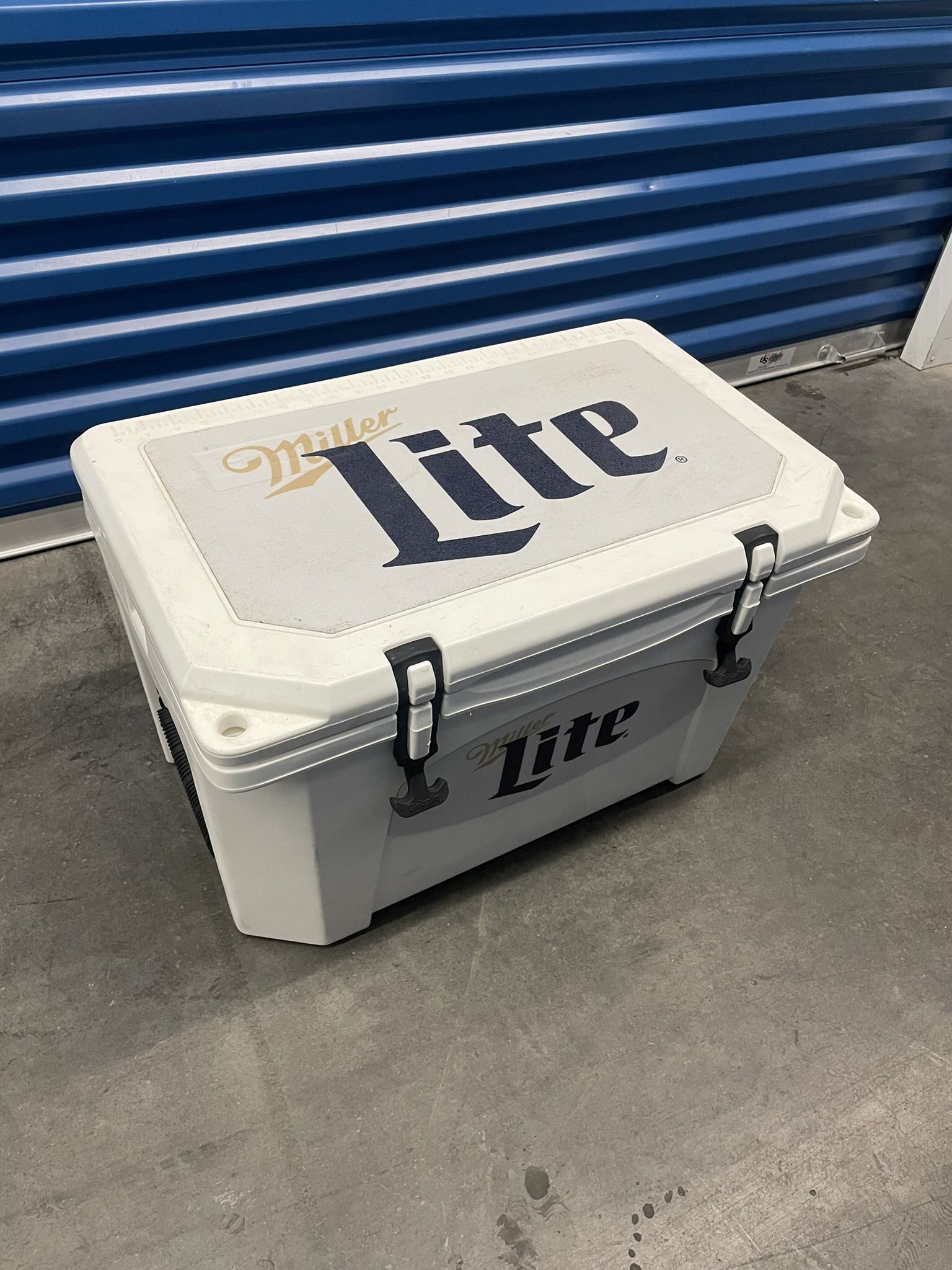 Heavy Duty Ice Chest Cooler