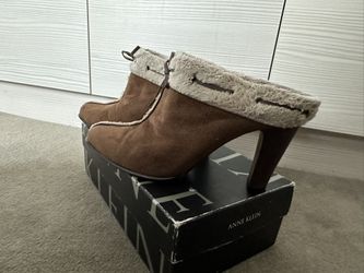 Vintage Cozy Heels/Mules