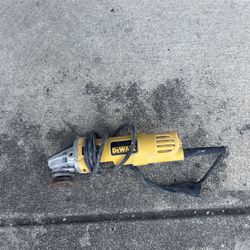 DeWalt 4 1/2 inch angle grinder model DWE4011. Tested and working good. Runs smooth with no issues.  Good for cutting tile, metal, concrete, rebar, or