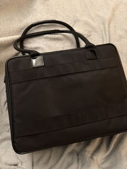 Authentic MAC Cosmetics Pro Makeup Artist Travel Case