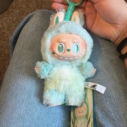 Big Into Energy Monster/Labubu