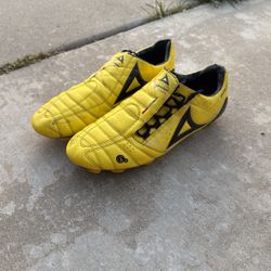 Men Soccer Cleats