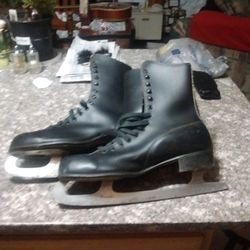 Imperial ice skates figure