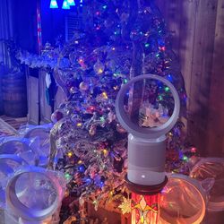 Brand New Dyson Air Purifying Fan Great For Christmas