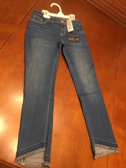 Girls size 6 jeans Brand New $7