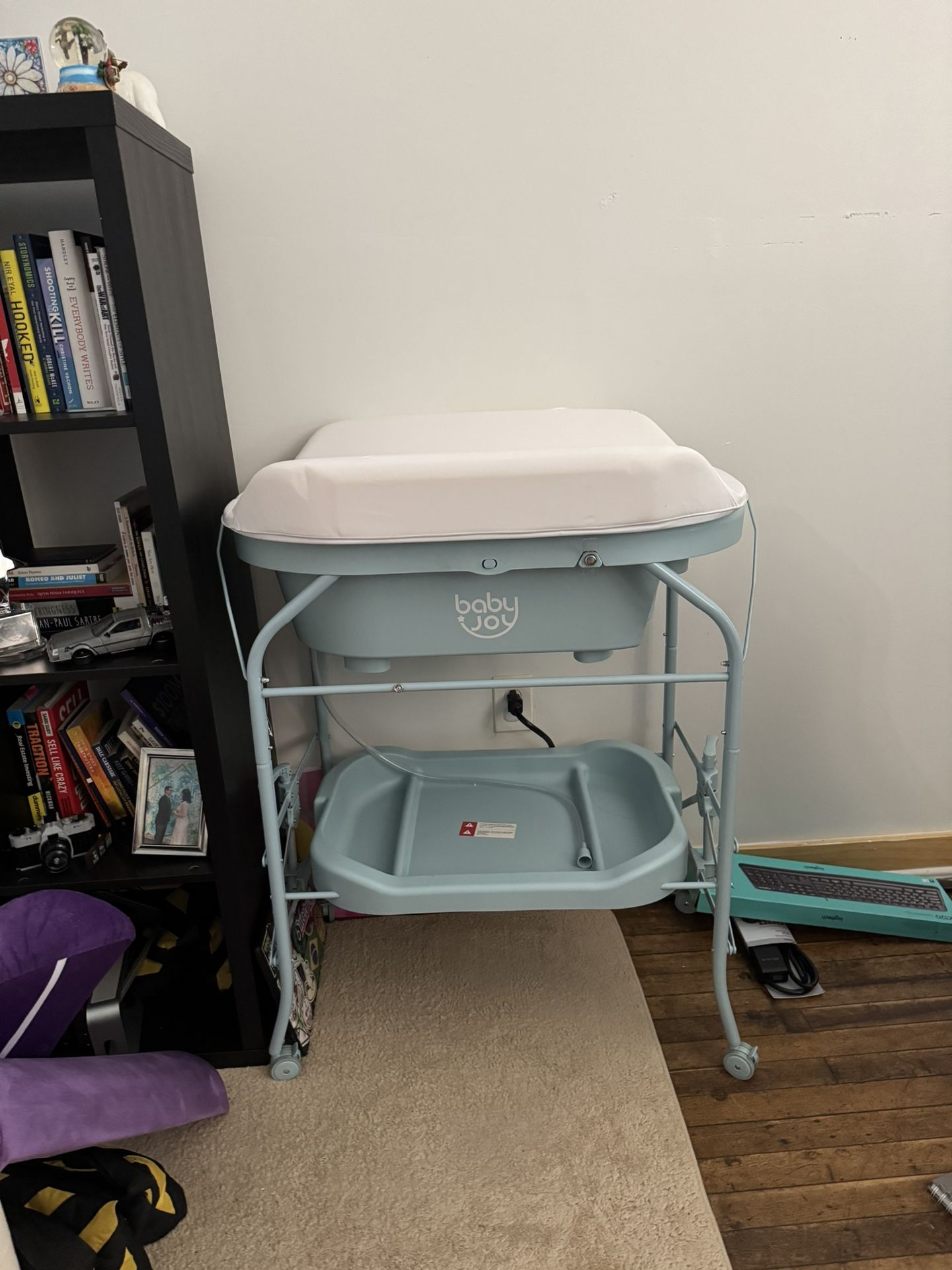 Changing table and bath combo