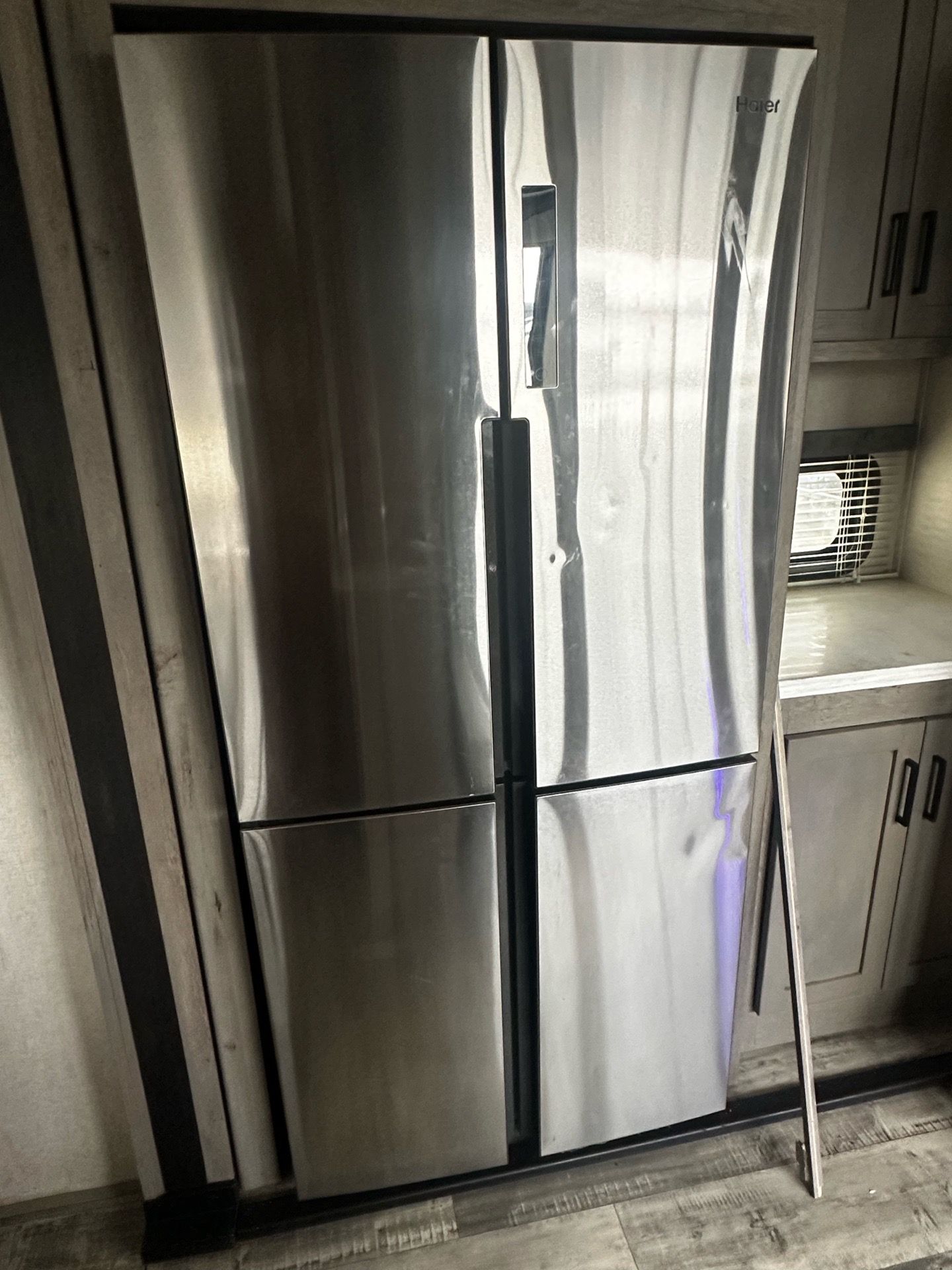 Fridge everything works
