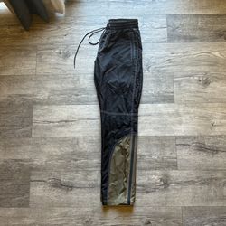 Men’s Cargo Pants - Black, White , & dark Green 32