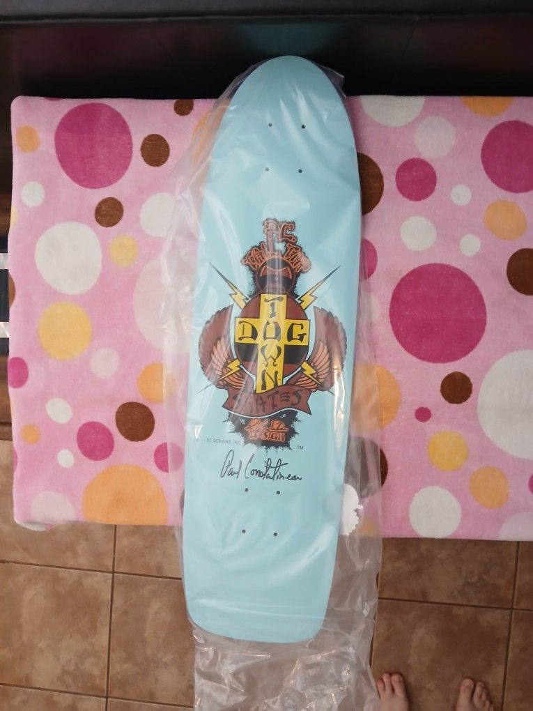 Dogtown Skateboard 