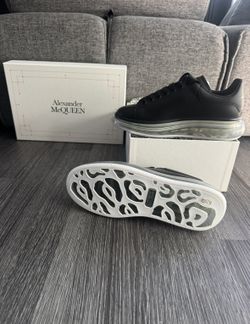 Alexander McQueen’s Sneakers For Sale