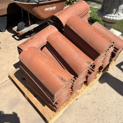 2 Piece Tile , About 5-6 Squares  Worth 