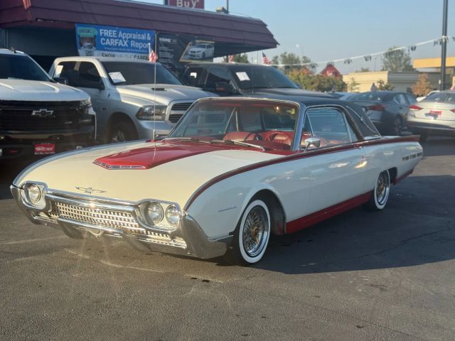 1962 Ford Thunderbird