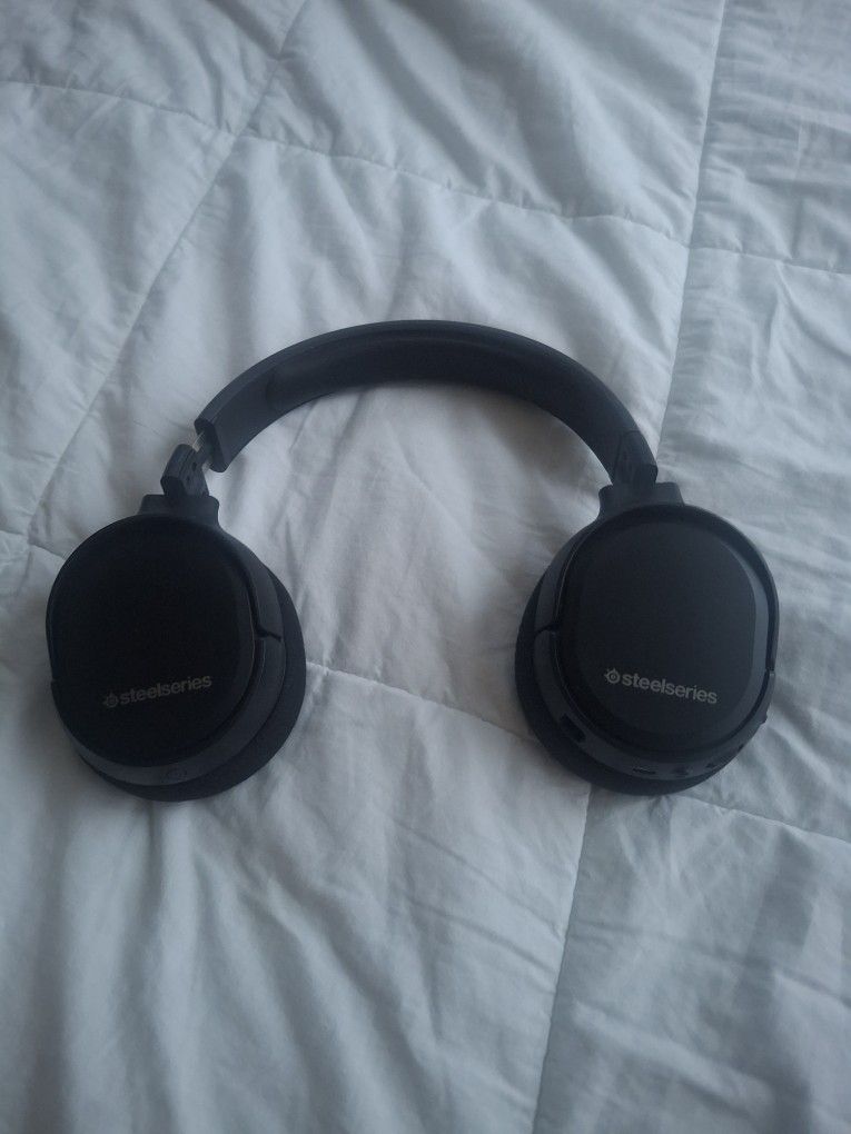 Steel Series Headset ( LOWBALL CHEAP )