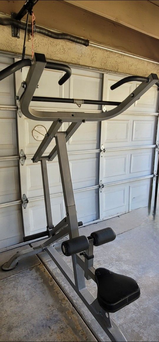 Powertec Lat Pulldown