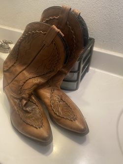 Dan post Boots Size 10D