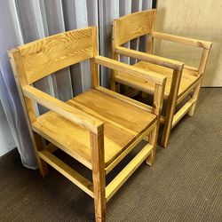 (1) Classic Solid Wood Armchairs, Accent Chair. Blemishes see all pics, Free to ask, I reply. 