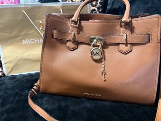 Michel Kors purse