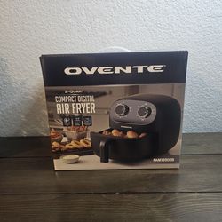 NEW COMPACT DIGITAL AIR FRYER
