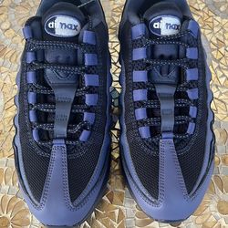 New air max 95 SZ. 5.5 Y