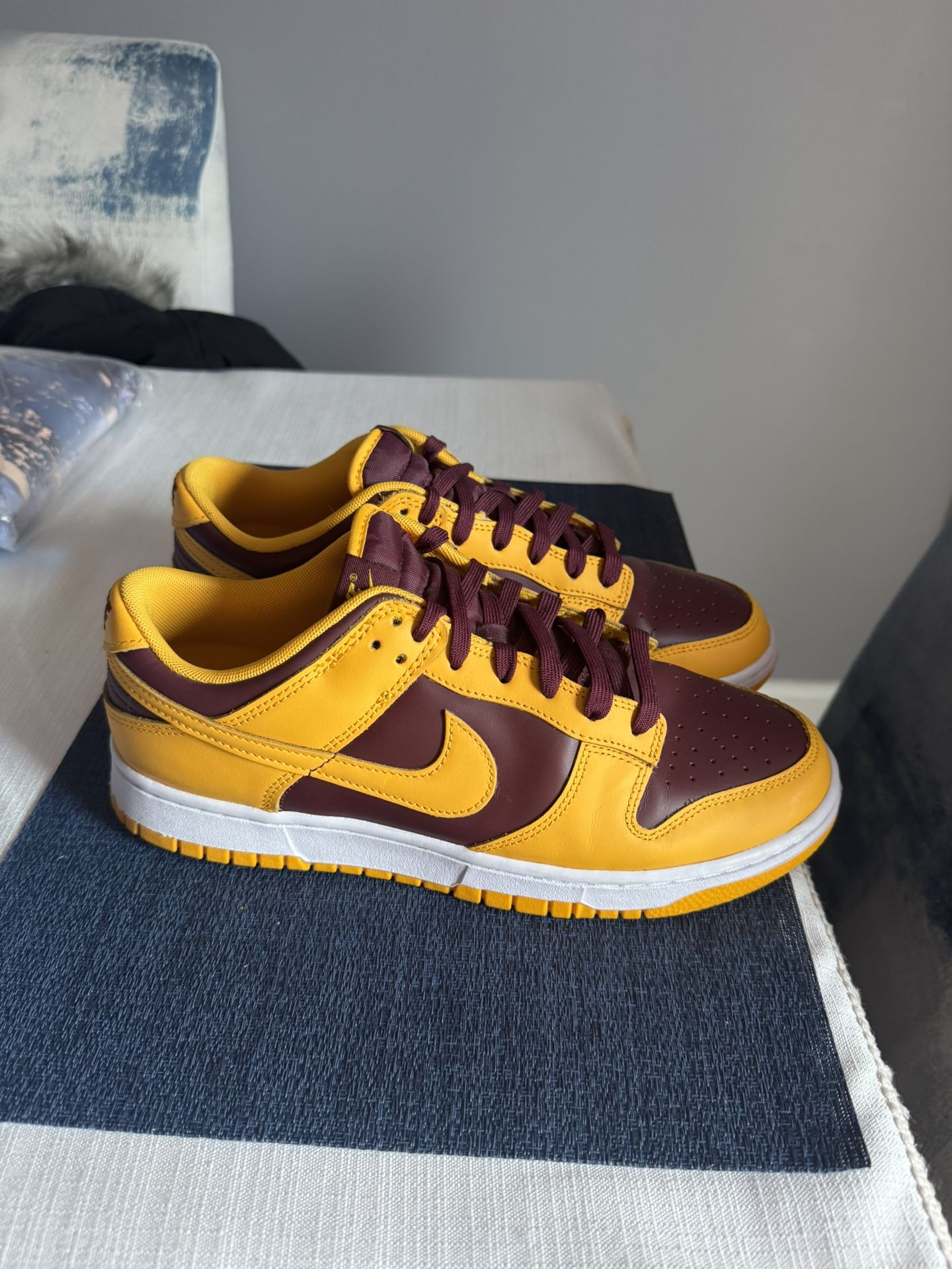Nike Dunks Low Arizona State Size 9.5