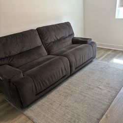 Electric Reclining Sofa With Rug