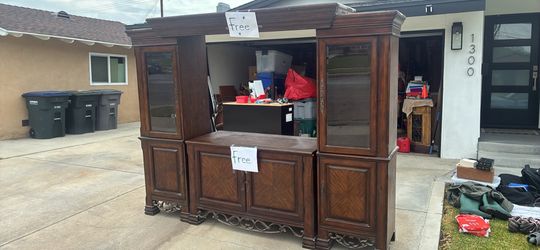 Free wall unit