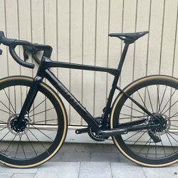 BMC Teammachine SLR 01 Disc One Road Bike Like New Size 51 SRAM Red Etap
