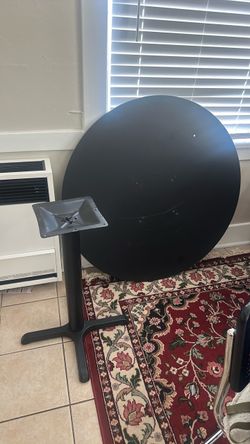 FREE Black Round Table Top and Base