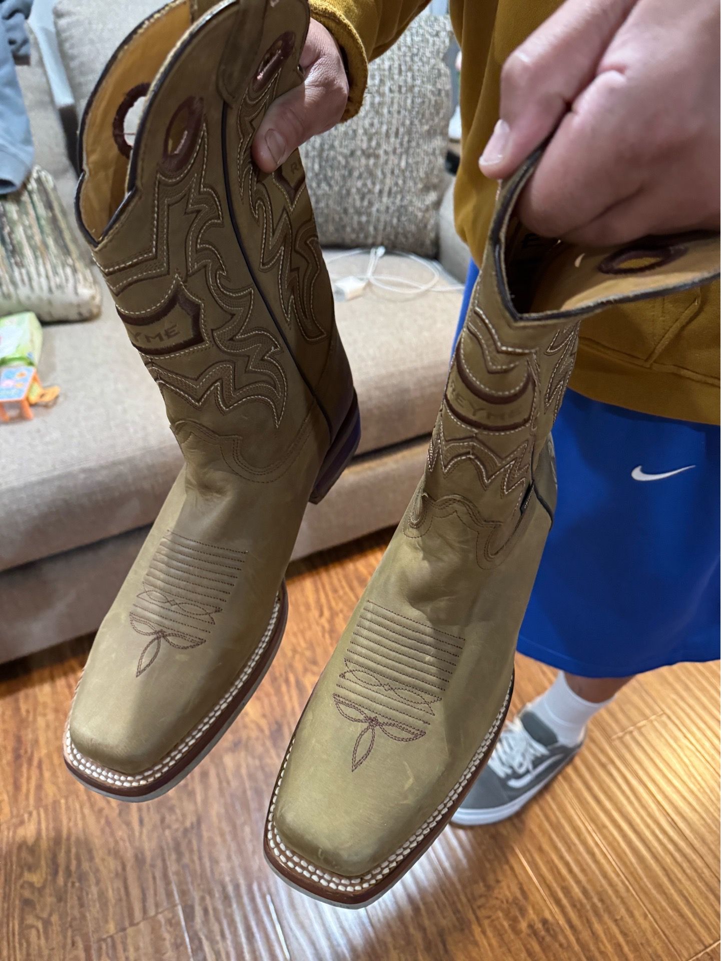 Size 12 Men Boots for sale!