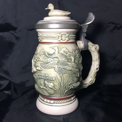 1988 Avon “ Ducks Of The American Wilderness “ Limited Edition Stein