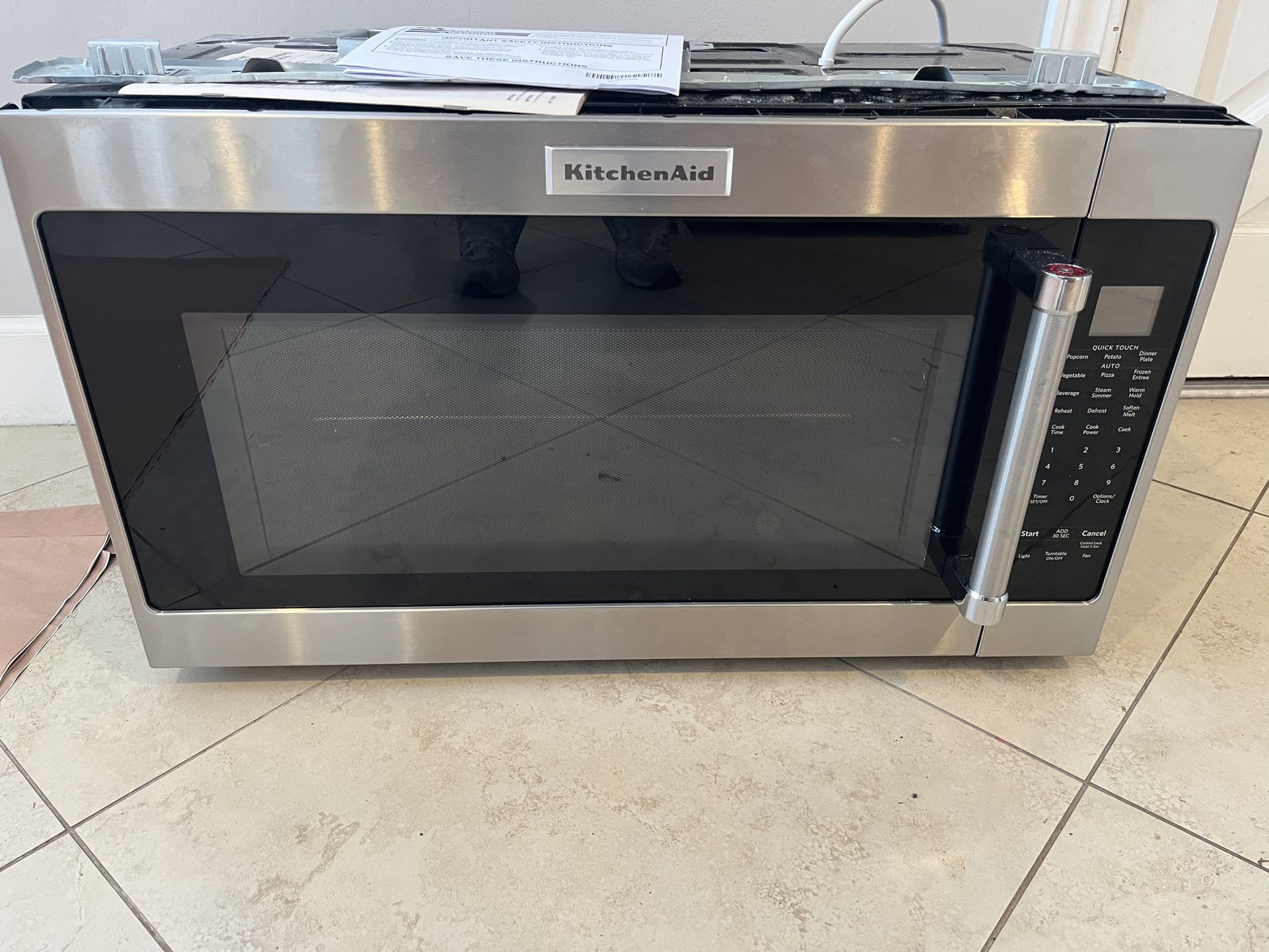 30” Kitchenaid Microwave Stainless like New