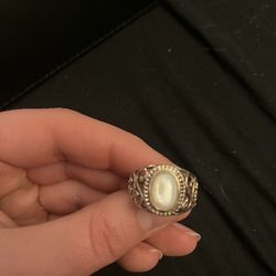 Vintage Mother of Pearl Ring