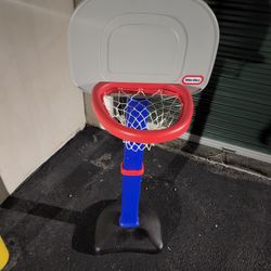 Little Tykes Kids Basketball Hoop