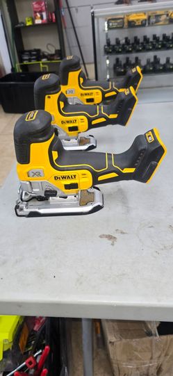 NEW DEWALT 20V XR JIGSAW 100$ TOOL ONLY