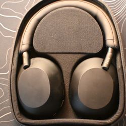 Sony WH-1000XM5