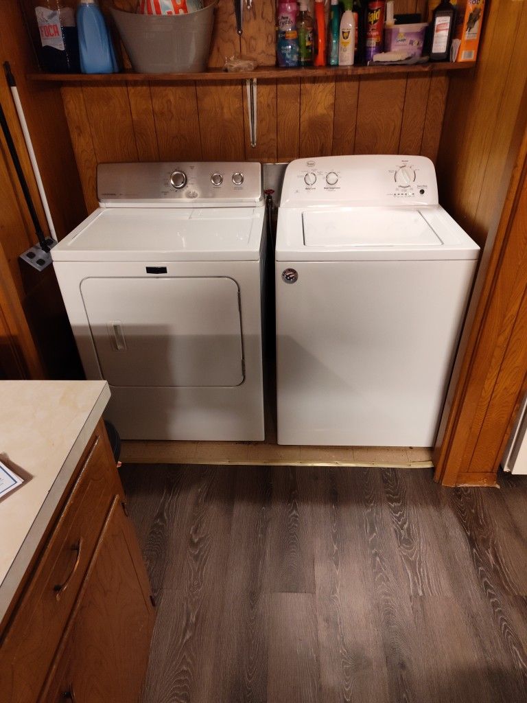 Washer and Dryer For Sale $650 Both