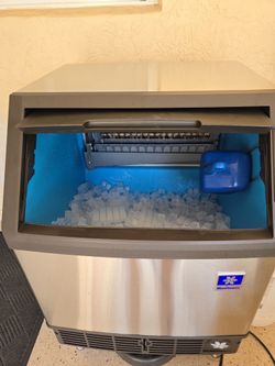 🧊Manitowoc Ice UDP0140A 26"W NEO® Full Cube Undercounter Ice Machine - 140 lbs 🧊