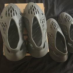 Yeezy onyx Foamrunners 