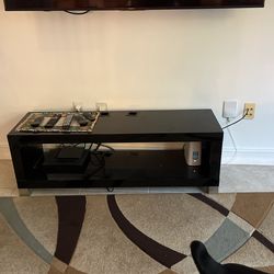 TV console 