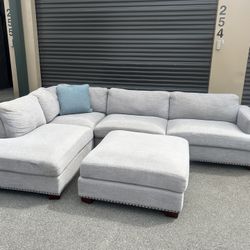 Sectional Couch 