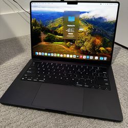 MacBook Pro M3 Pro 14” 18GB RAM, 512GB SSD Space Black