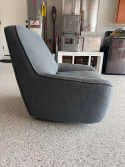 Swivel Accent Chair