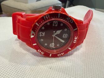 Red Silicone Analog Wristwatch