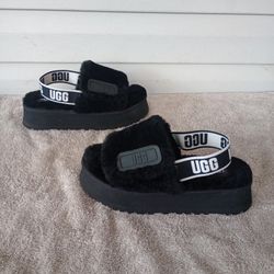 UGG Black Disco Sheepskin Fluff Slide Platform Sandals Women US 7/ EUR 38