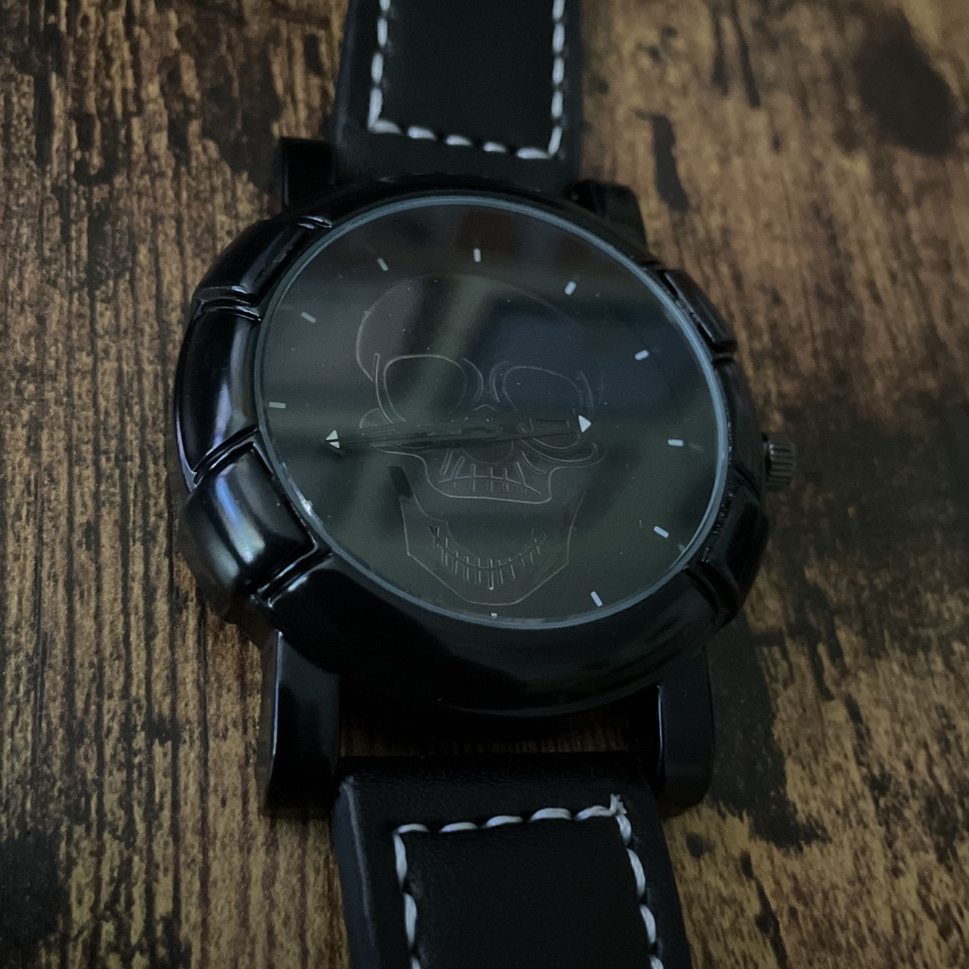 Watch With Black Skull! 