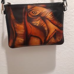 NEVER USED ITALIAN LEATHER BAMBAS CROSSBODY 