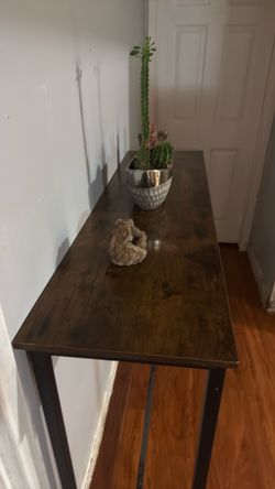 Black and brawn end table